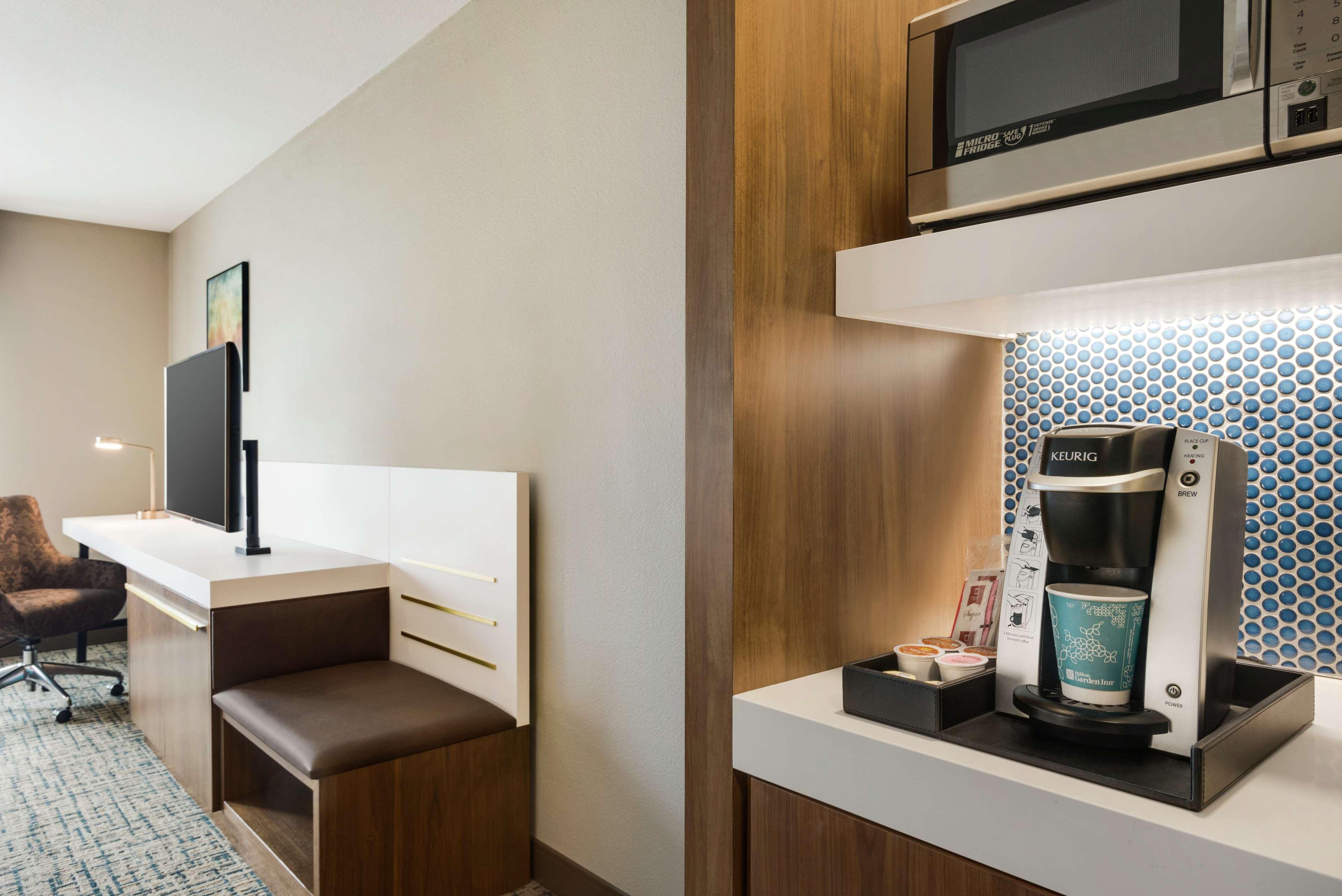 Hilton Garden Inn Dubuque Downtown Экстерьер фото