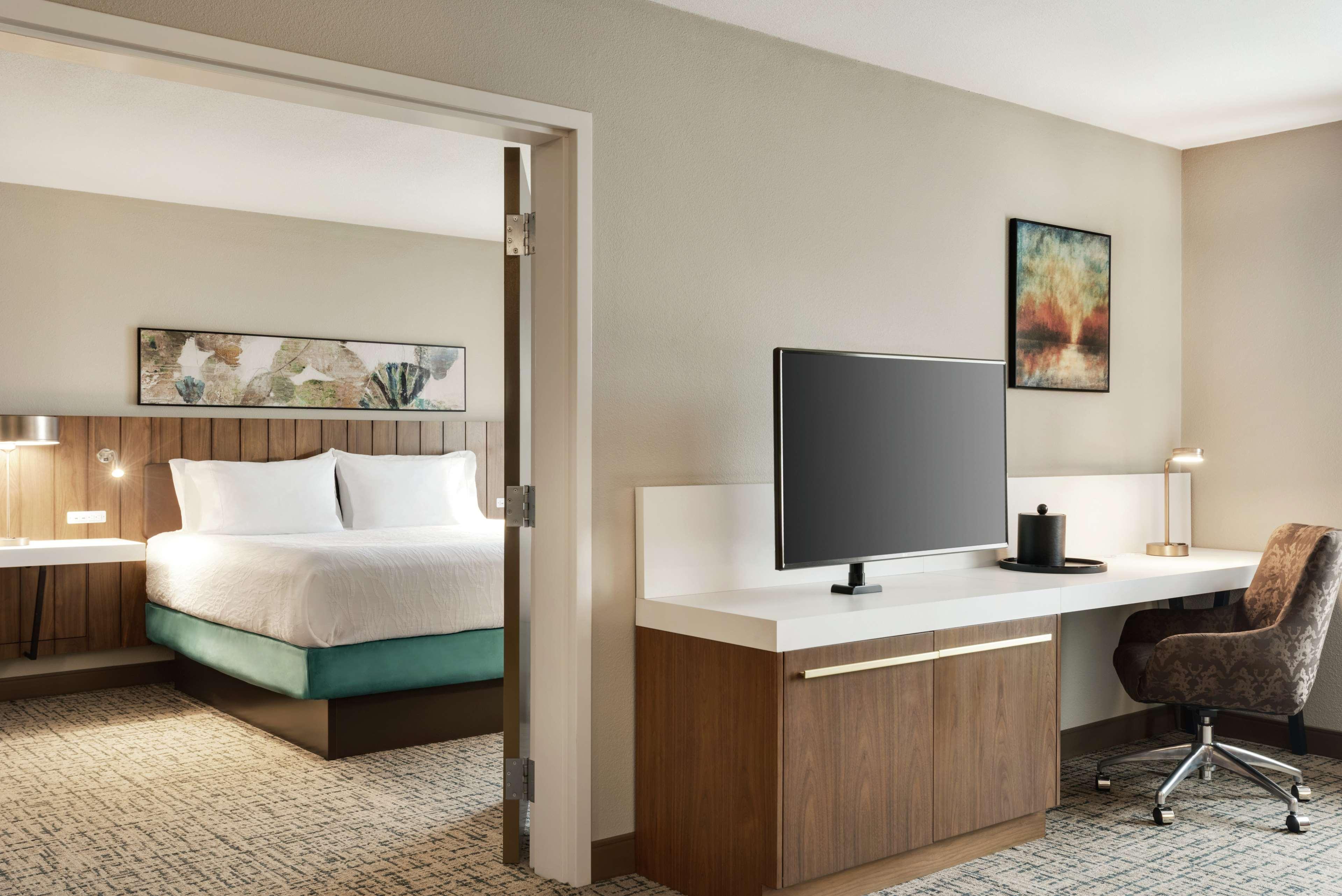 Hilton Garden Inn Dubuque Downtown Экстерьер фото