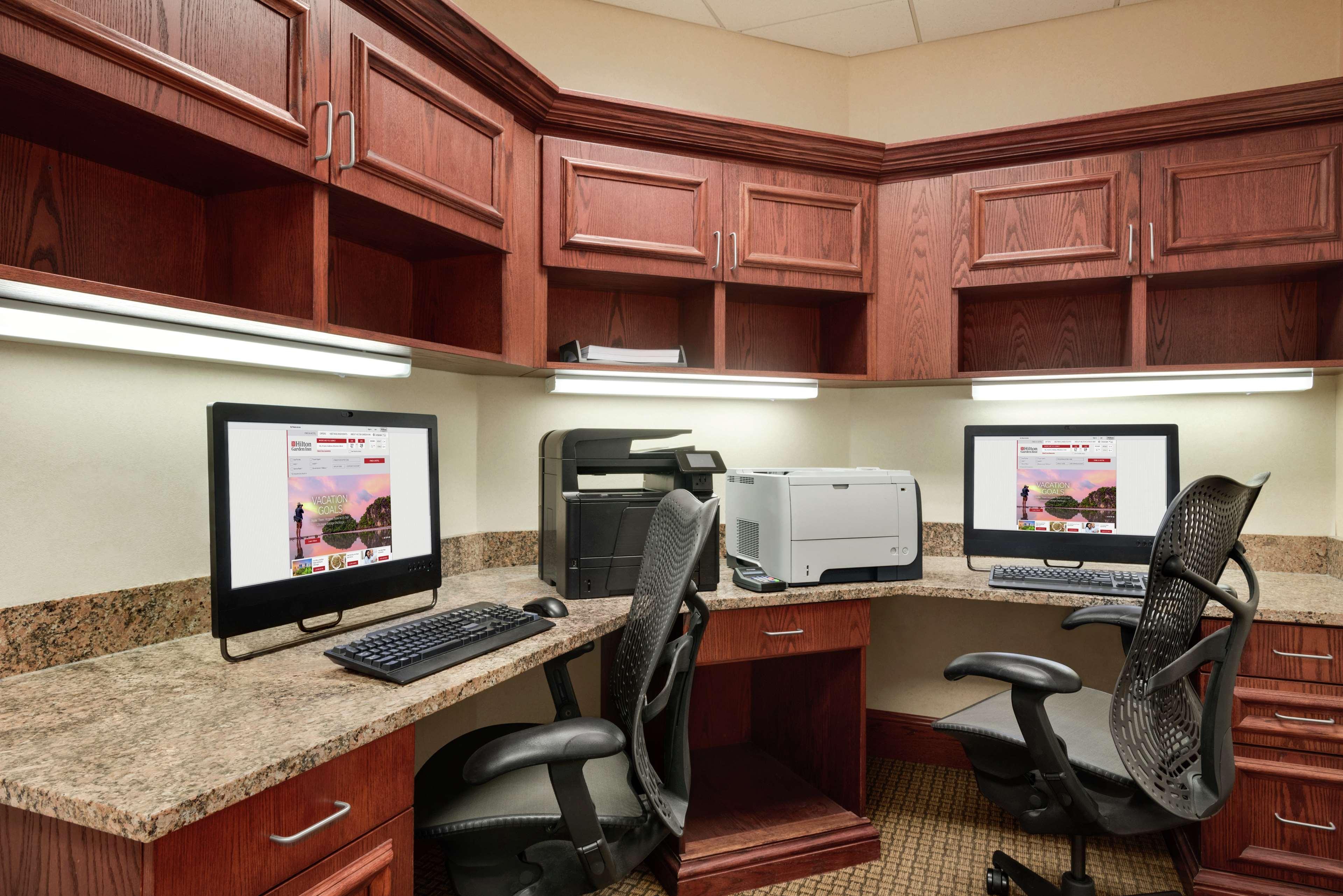 Hilton Garden Inn Dubuque Downtown Экстерьер фото
