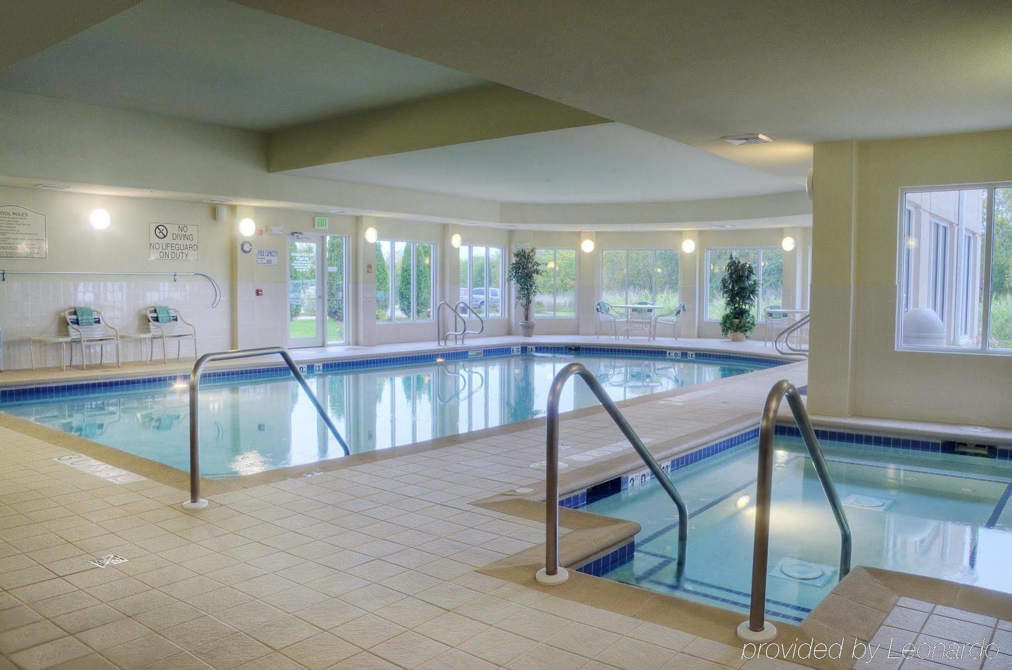 Hilton Garden Inn Dubuque Downtown Экстерьер фото